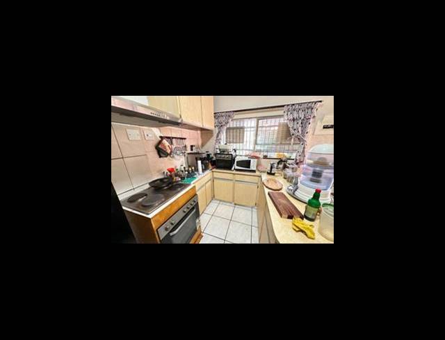 3 BEDROOM HOUSE FOR SALE IN MOUNTAIN VIEW